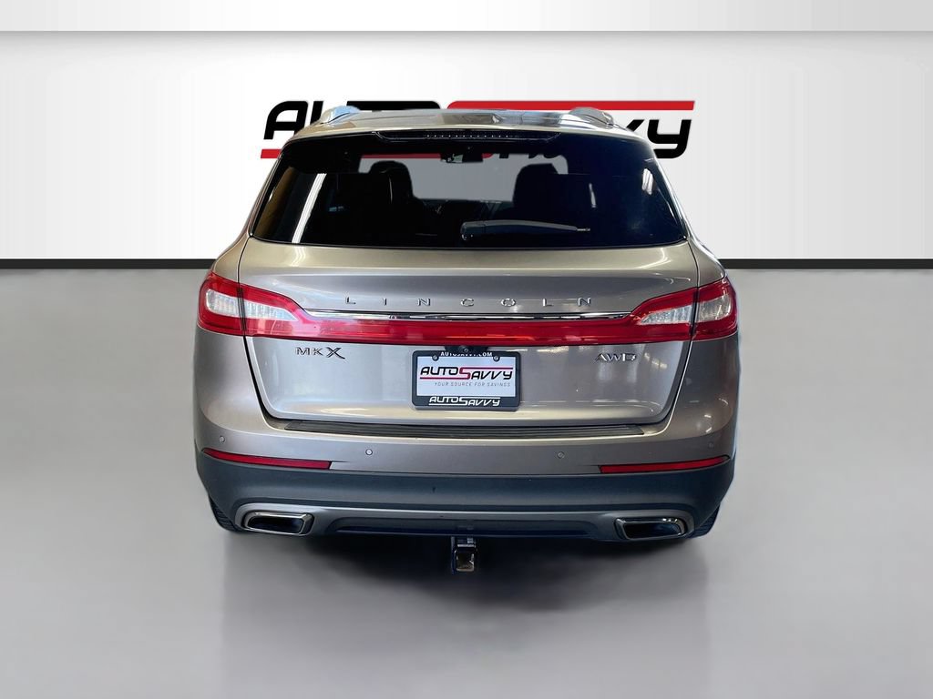 Used 2018 Lincoln MKX Select w/ Select Plus Package AWD/4WD image 6