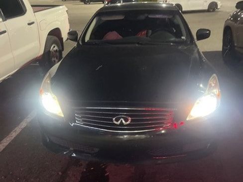Used 2009 INFINITI G37 Sport w/ Premium Pkg image 2