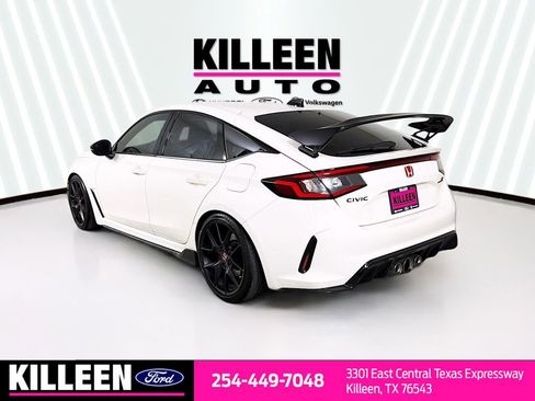 Used 2024 Honda Civic Type R image 6