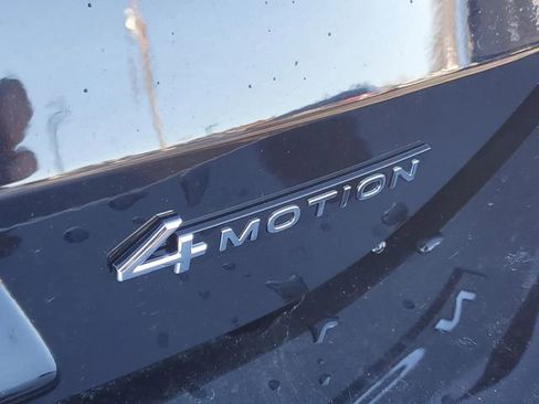 New 2026 Volkswagen Tiguan SE image 7