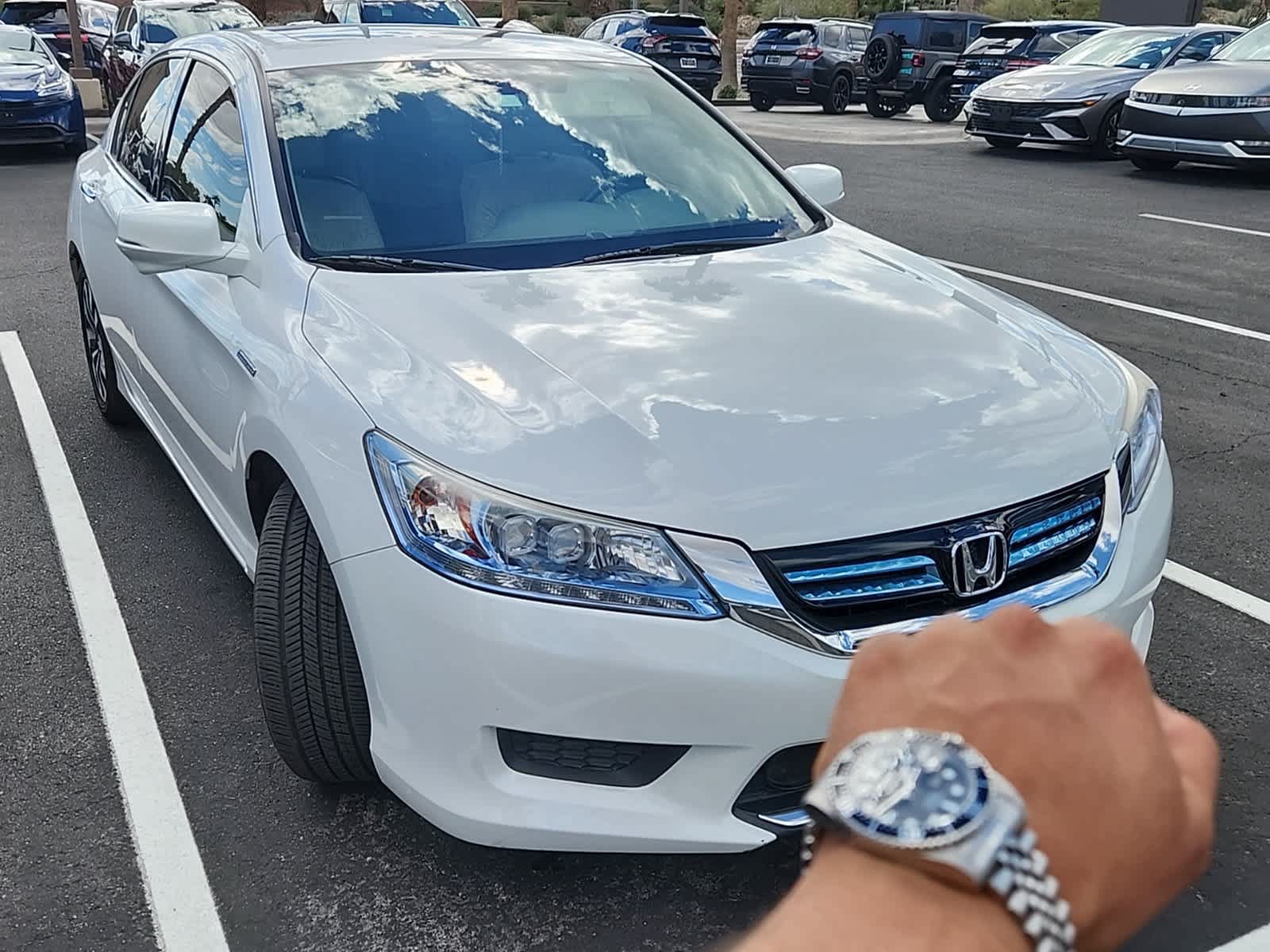 Used 2015 Honda Accord Touring image 2
