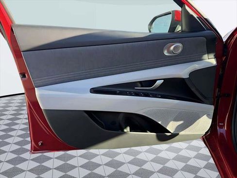 New 2026 Hyundai Elantra Limited image 11