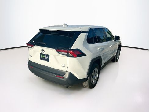 Used 2025 Toyota RAV4 LE AWD/4WD image 9