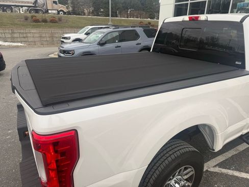 Used 2019 Ford F350 Lariat w/ Lariat Ultimate Package image 9