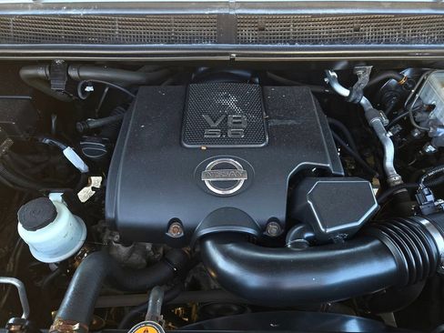 Used 2012 Nissan Titan SV w/ SV Value Truck Pkg AWD/4WD image 25