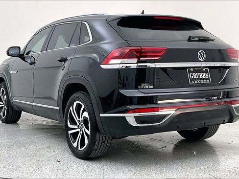 Used 2022 Volkswagen Atlas Cross Sport SEL image 16