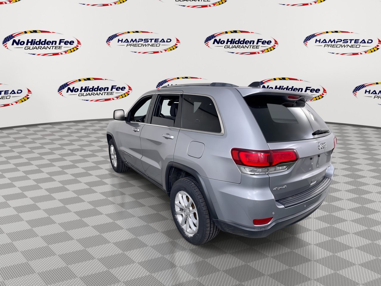 Used 2021 Jeep Grand Cherokee Laredo w/ Security & Convenience Group AWD/4WD image 7