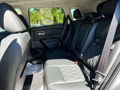 New 2026 Nissan Rogue Platinum AWD/4WD image 4