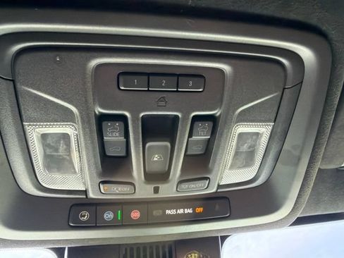 Used 2024 GMC Sierra 2500 Denali Ultimate AWD/4WD image 14