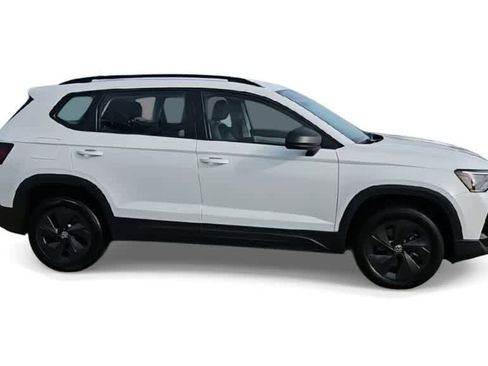 Used 2025 Volkswagen Taos S image 9