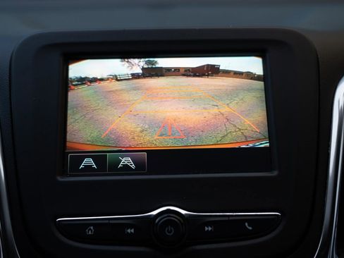 Used 2018 Chevrolet Equinox LT FWD image 40