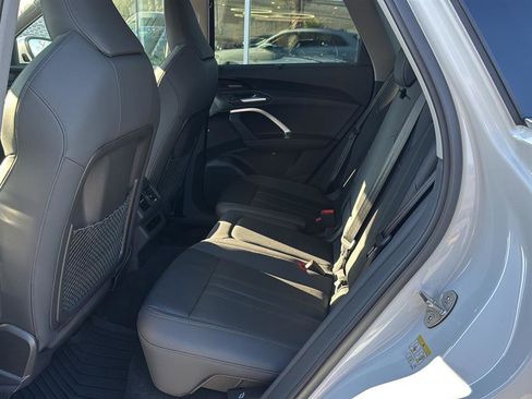 Used 2025 Audi Q5 Premium Plus w/ Premium Plus image 15