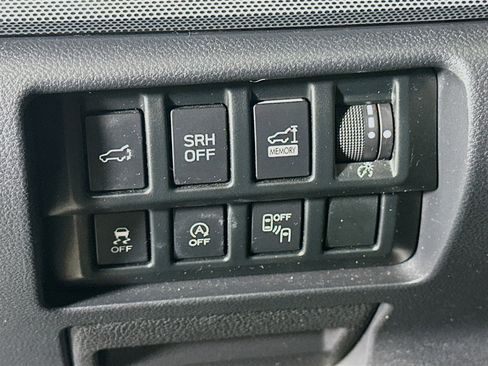 Used 2020 Subaru Forester Limited w/ Popular Package #3 image 15