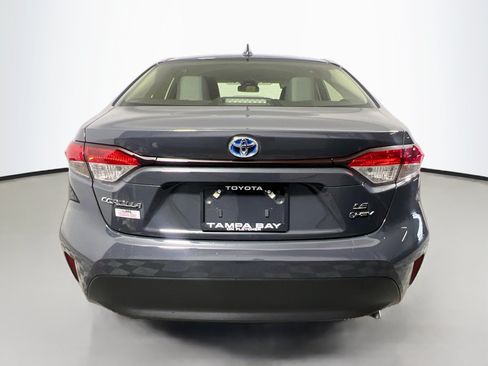 Used 2025 Toyota Corolla LE FWD image 6