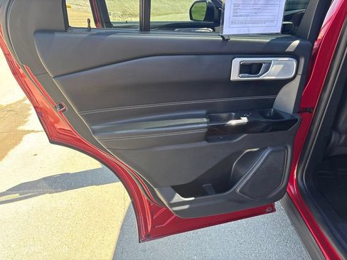 Used 2021 Ford Explorer ST w/ Equipment Group 401A AWD/4WD image 30
