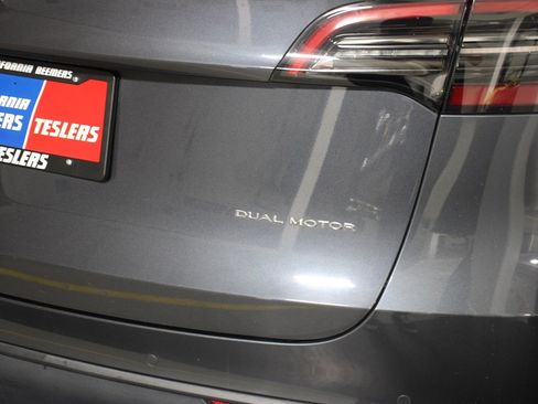 Used 2021 Tesla Model Y Long Range image 4