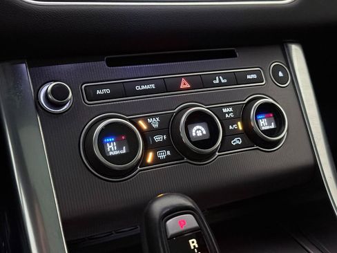 Used 2017 Land Rover Range Rover Sport Supercharged image 37