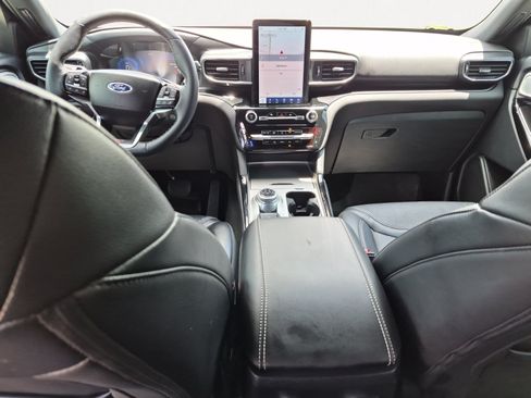Used 2023 Ford Explorer ST w/ Equipment Group 401A AWD/4WD image 3