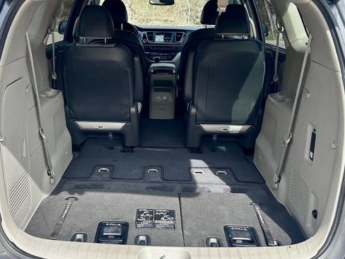 Used 2015 Kia Sedona SX image 7
