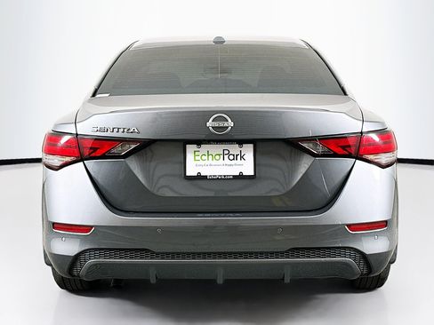 Used 2025 Nissan Sentra SV w/ Trunk Package image 7