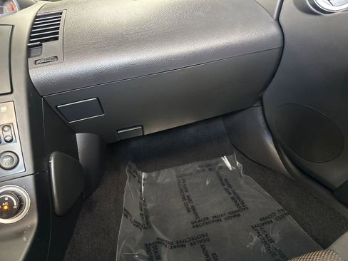 Used 2004 Nissan 350Z Enthusiast w/ Side Airbags Pkg image 66