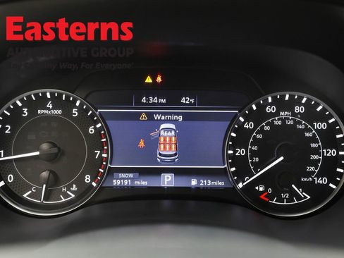 Used 2024 Nissan Armada SV RWD image 22