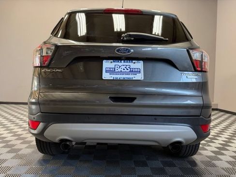 Used 2018 Ford Escape Titanium FWD image 10