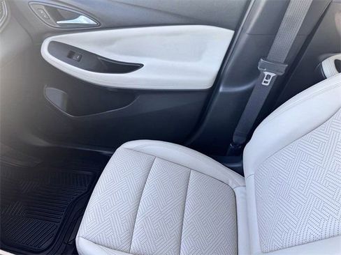 Used 2022 Buick Encore GX Essence w/ Advanced Technology Package image 20