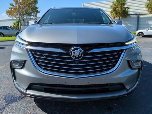 Used 2024 Buick Enclave Premium image 9