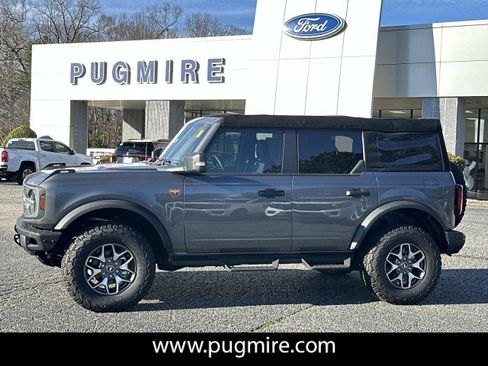 Used 2024 Ford Bronco Badlands image 4