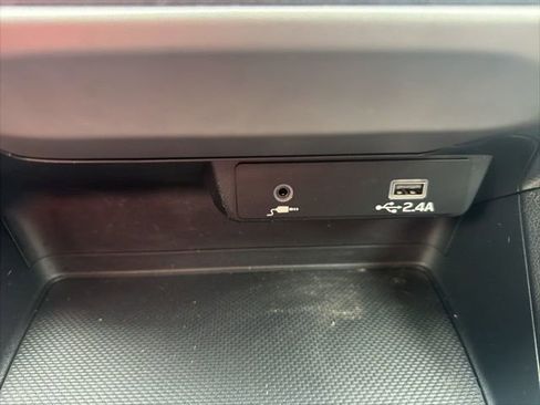 Used 2024 Subaru Crosstrek 2.0i AWD/4WD image 20
