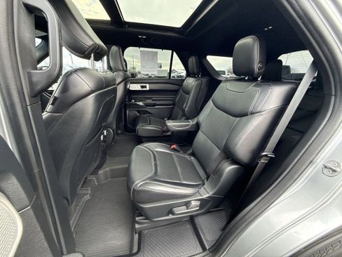 Used 2020 Ford Explorer ST w/ Premium Technology Package image 25