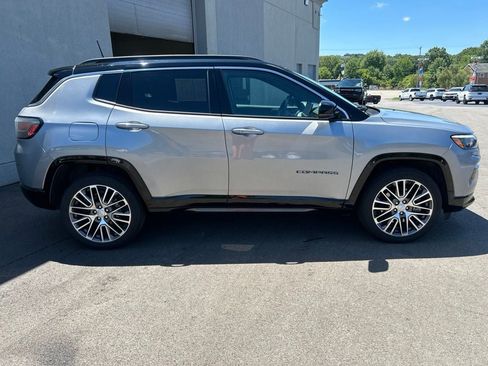 Used 2023 Jeep Compass Limited w/ Elite Group AWD/4WD image 8