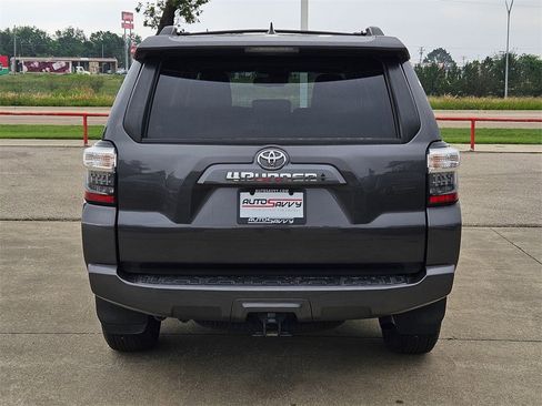Used 2022 Toyota 4Runner SR5 Premium image 7