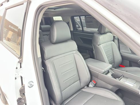 New 2025 Hyundai Santa Fe Limited image 31