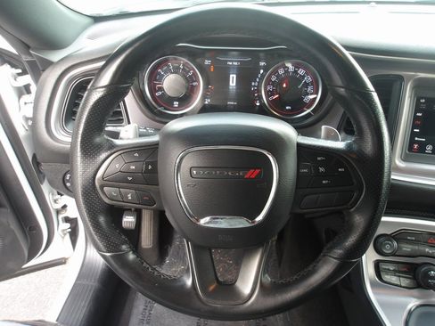 Used 2022 Dodge Challenger GT image 12