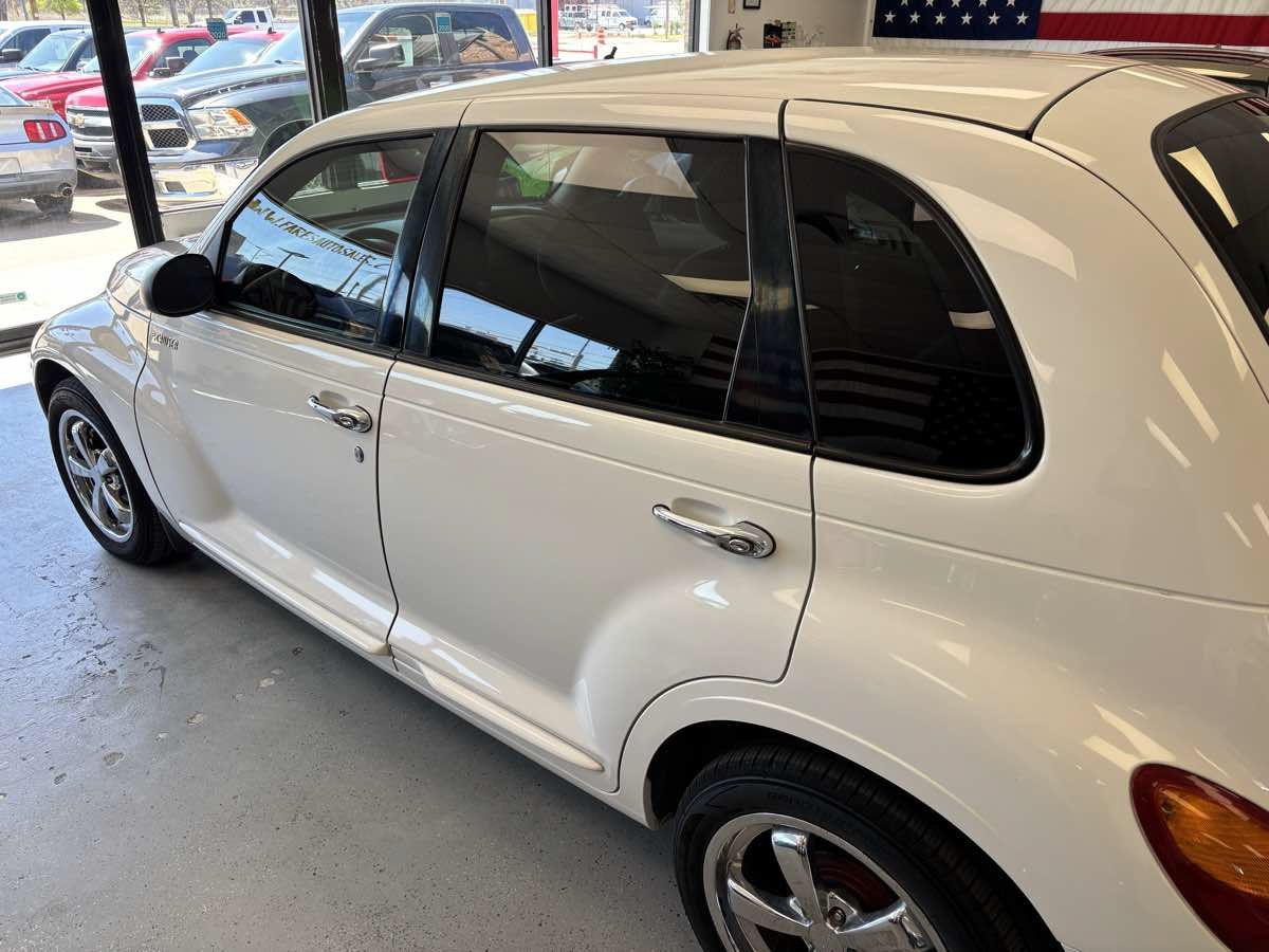 Used 2002 Chrysler PT Cruiser Touring FWD image 11