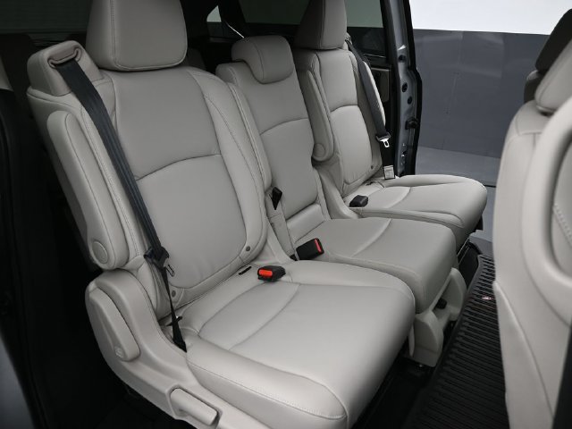 Certified 2026 Honda Odyssey EX-L image 24