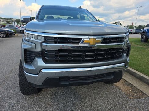 Used 2023 Chevrolet Silverado 1500 LT w/ Protection Package RWD image 7