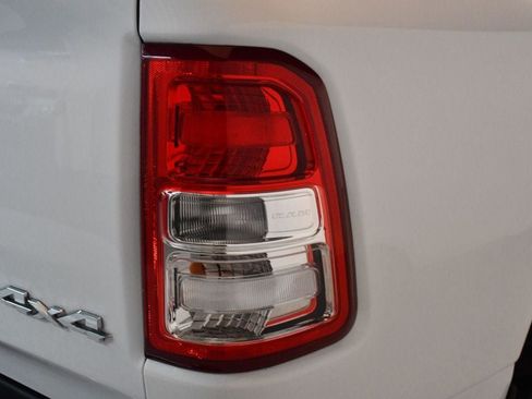 Used 2020 RAM 1500 Big Horn AWD/4WD image 14