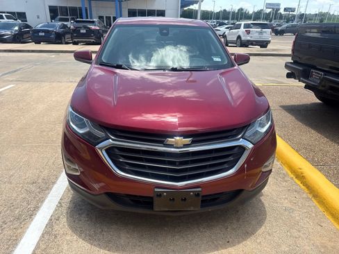 Used 2020 Chevrolet Equinox LT FWD image 2