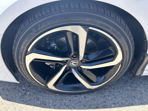 Used 2022 Honda Accord Sport image 8
