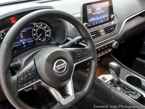 Used 2022 Nissan Altima 2.5 SV image 15