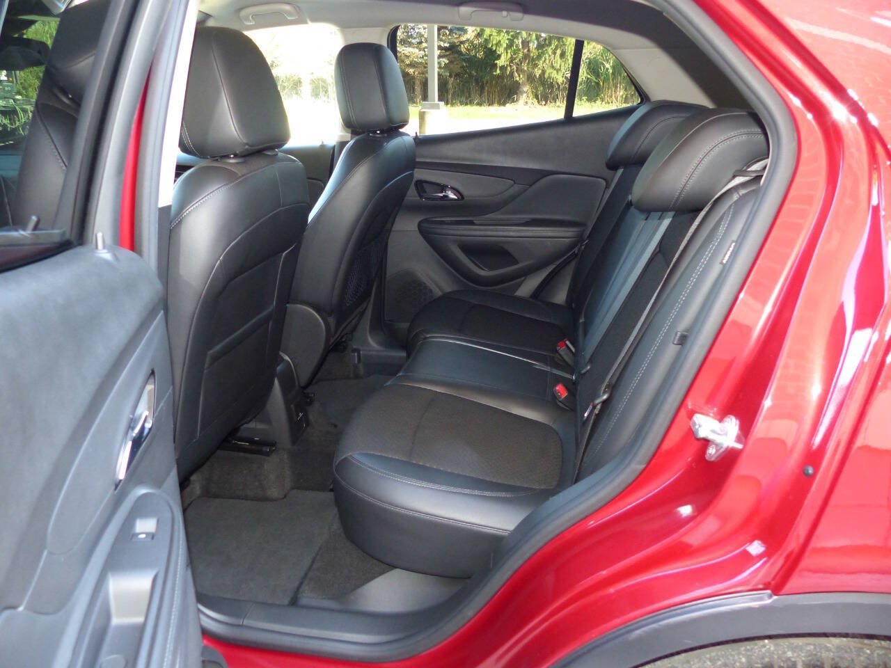 Used 2019 Buick Encore Sport Touring w/ Safety Package FWD image 25