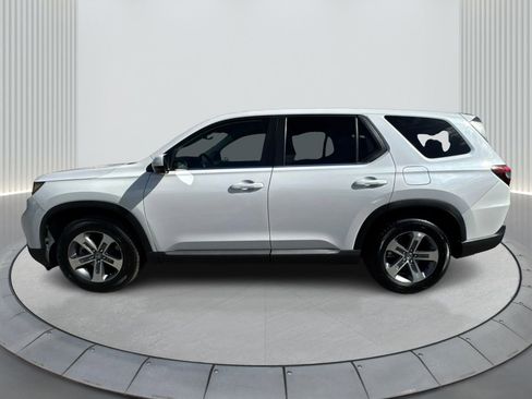 Used 2024 Honda Pilot EX-L image 9