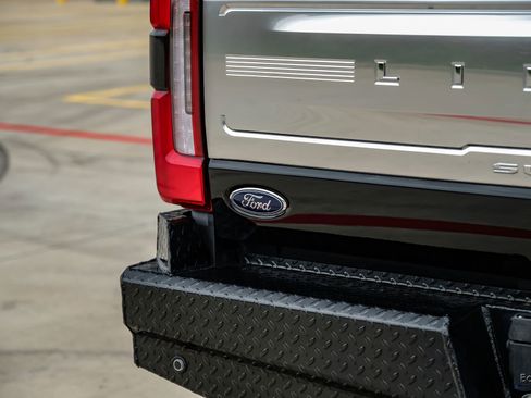 Used 2024 Ford F250 Limited w/ FX4 Off-Road Package AWD/4WD image 16