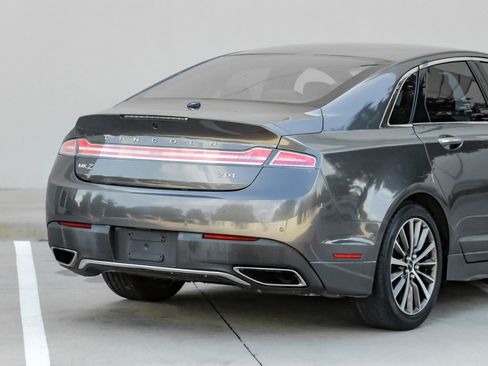 Used 2017 Lincoln MKZ Premiere FWD image 12