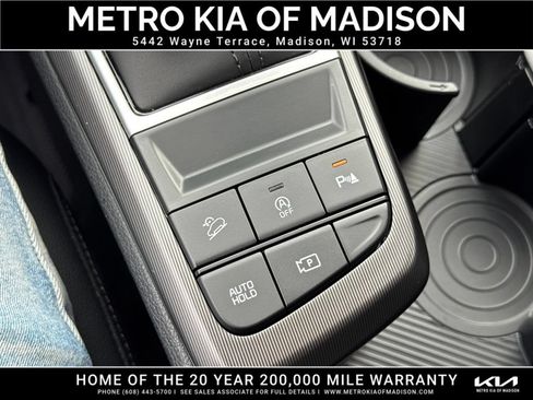 Used 2026 Kia Sportage EX FWD image 27