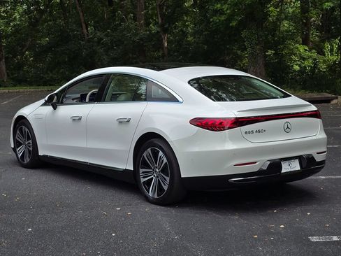 Used 2022 Mercedes-Benz EQS 450+ Sedan image 4