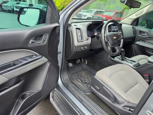 Used 2018 Chevrolet Colorado LT AWD/4WD image 53